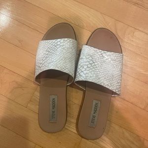 Steve Madden slides